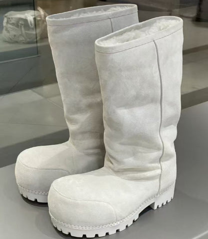 Winter wonderland’ High Top Boots